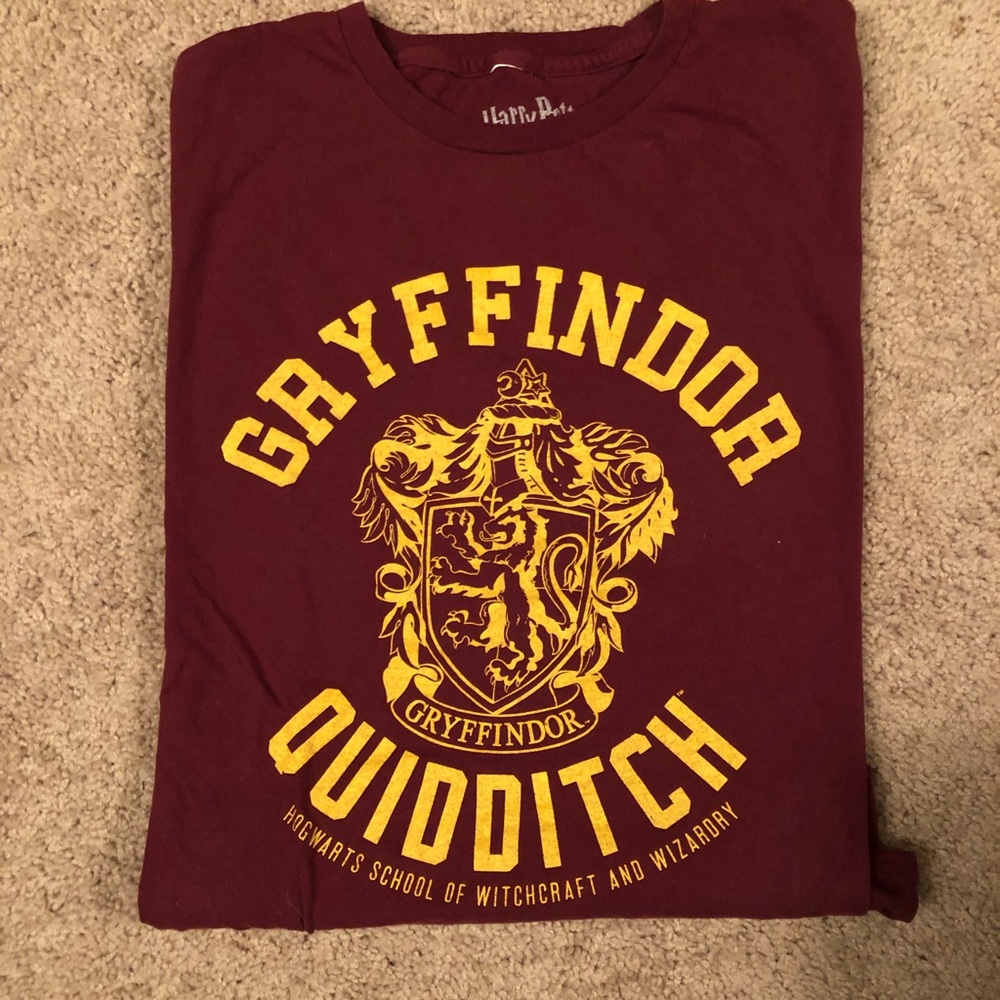 🏰FINAL PRICE Gryffindor Quidditch Tee